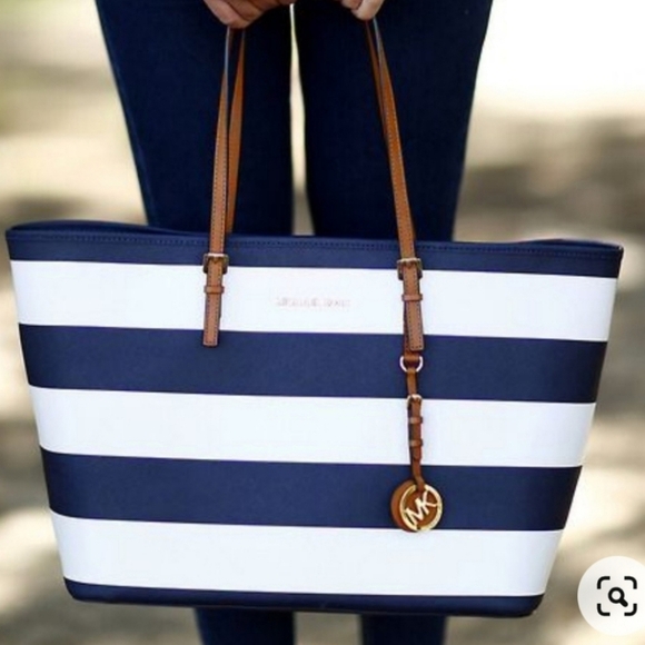 Michael Kors Jet Set Travel Stripe Tote & Wristlet - Picture 1 of 8